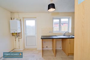 Kitchen- click for photo gallery